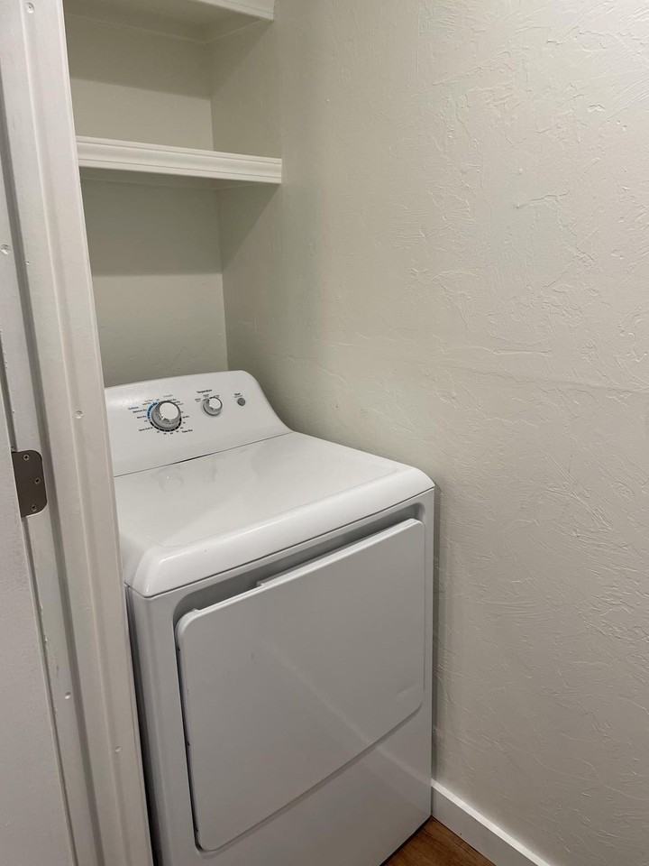 206 S Elm St #1 - Photo 2 of 10