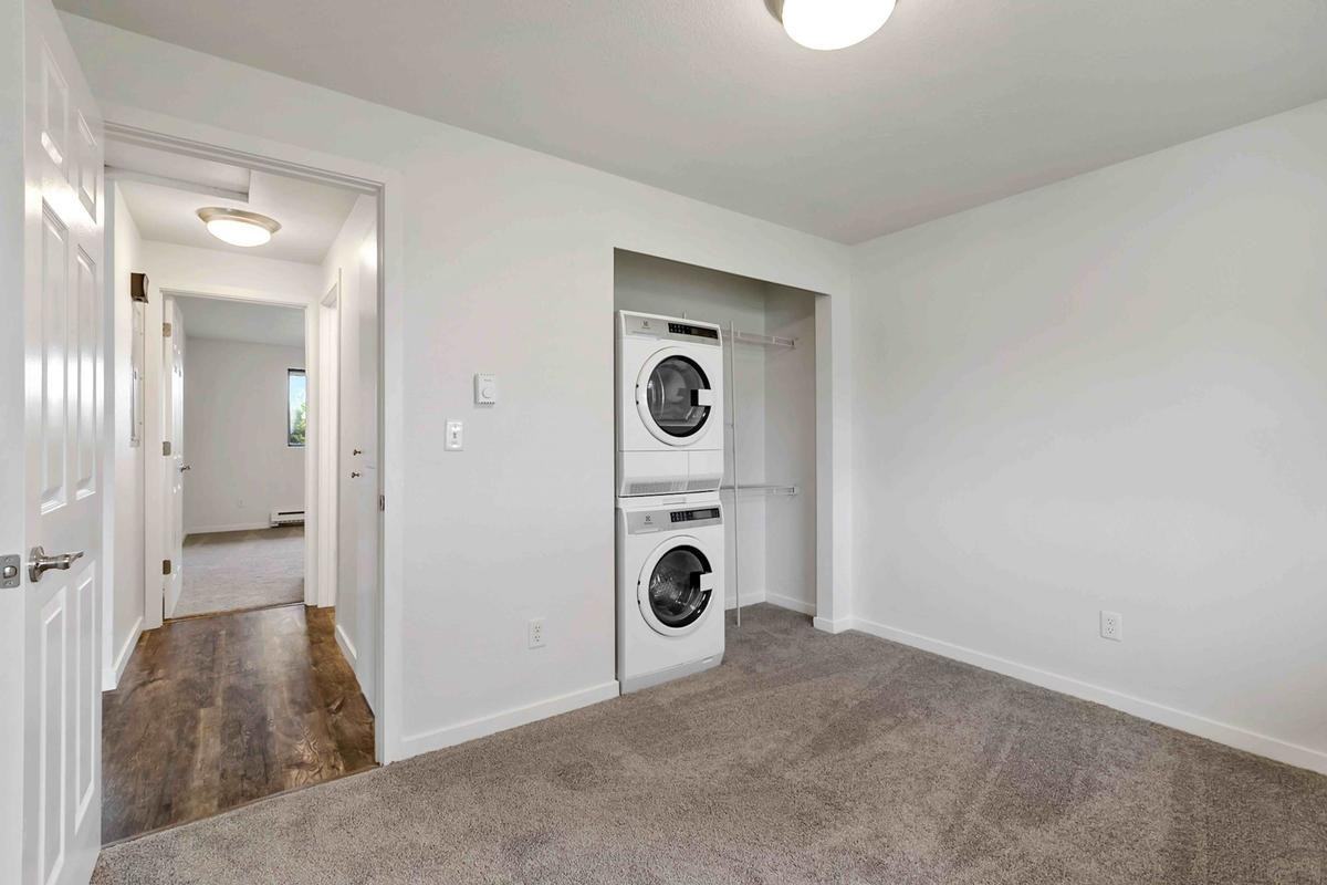 15881 64th St E - Photo 4 of 9