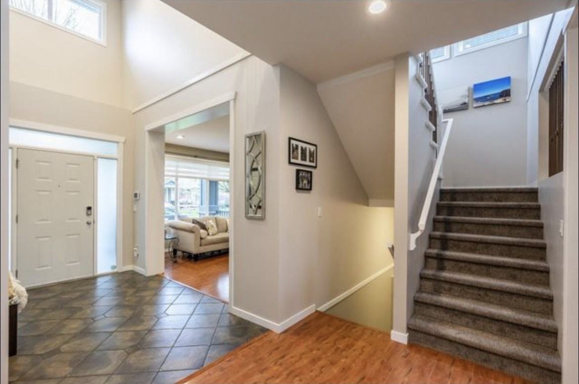 7149 196A St - Photo 5 of 12