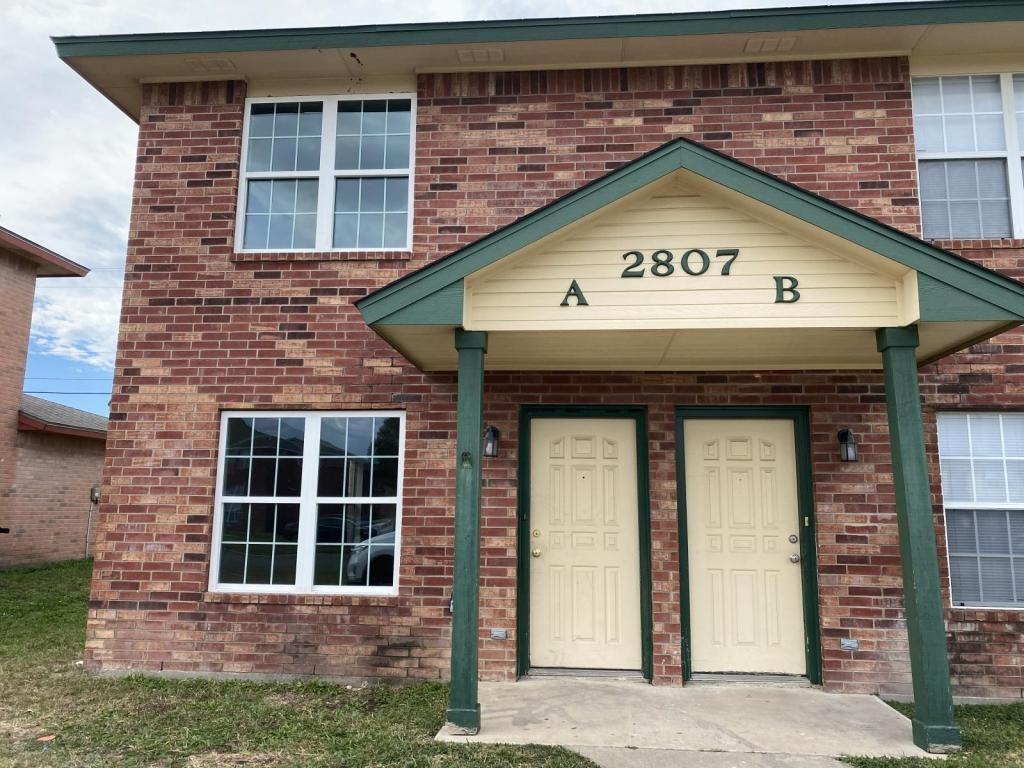 2807 Cantabrian Dr #A - Photo 2 of 25