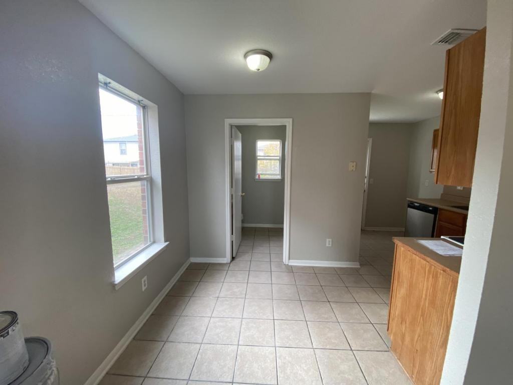 2807 Cantabrian Dr #A - Photo 7 of 25