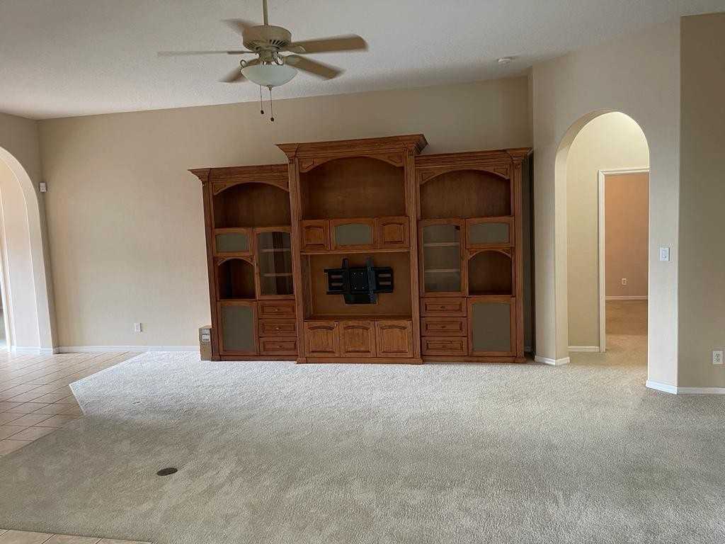 2682 Greenwillow Dr - Photo 2 of 20