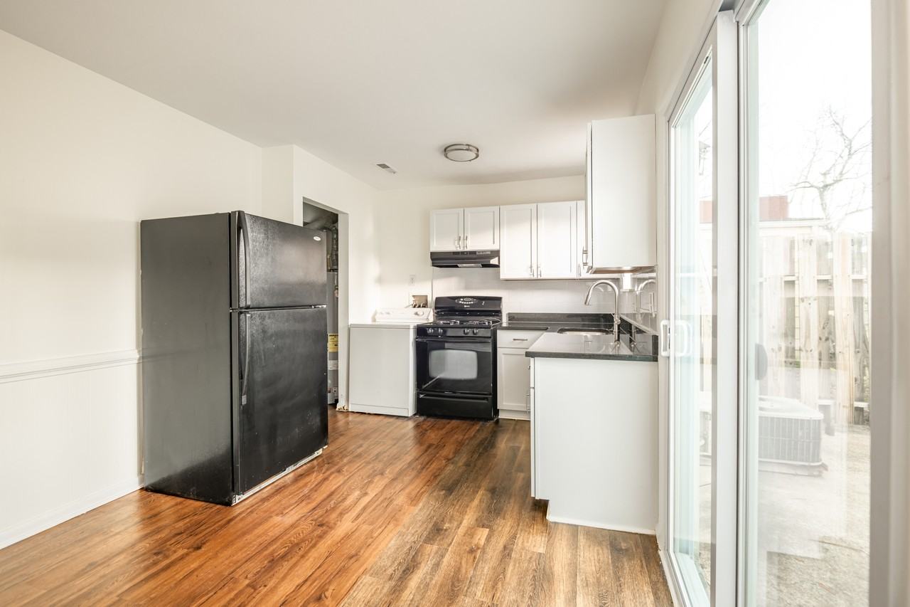 1917 Cosby St #1 - Photo 2 of 49