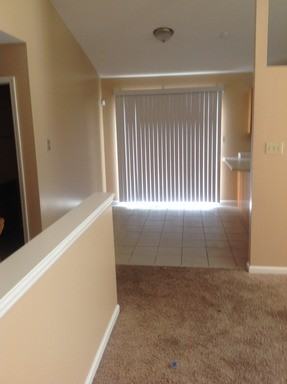 6225 Wagner Ave - Photo 2 of 8