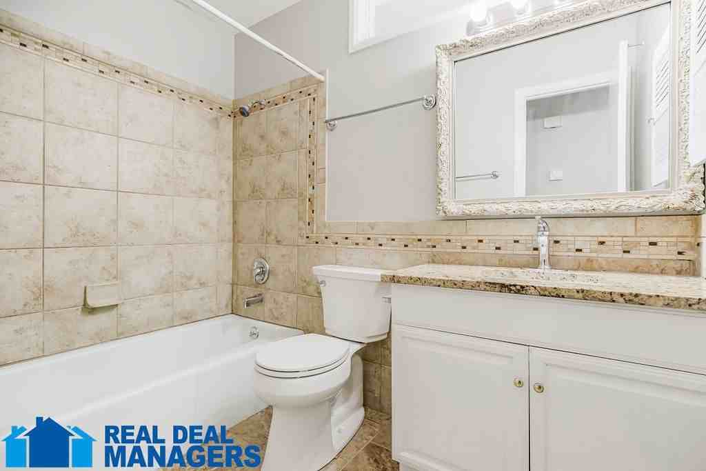 11715 Delmar Dr - Photo 3 of 26