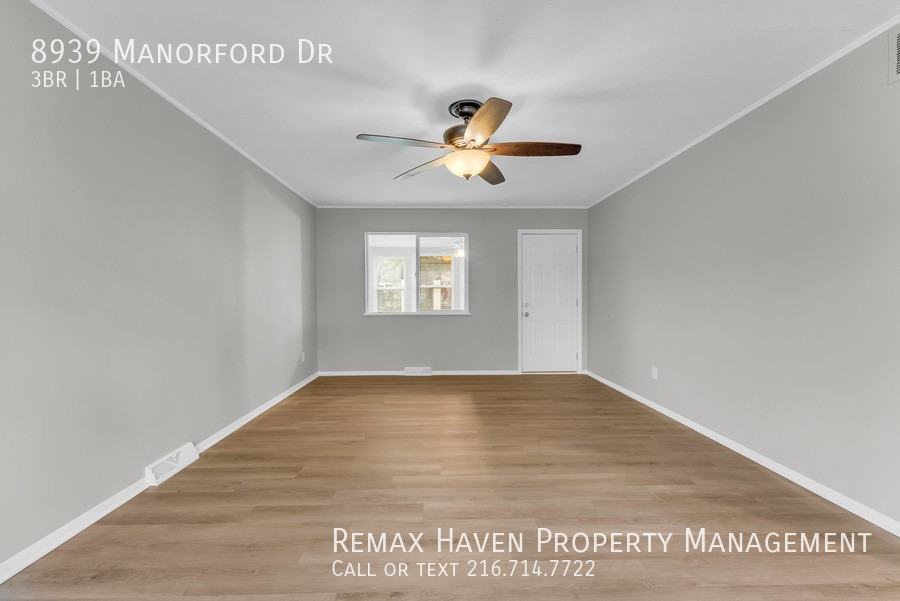 8939 Manorford Dr - Photo 3 of 20