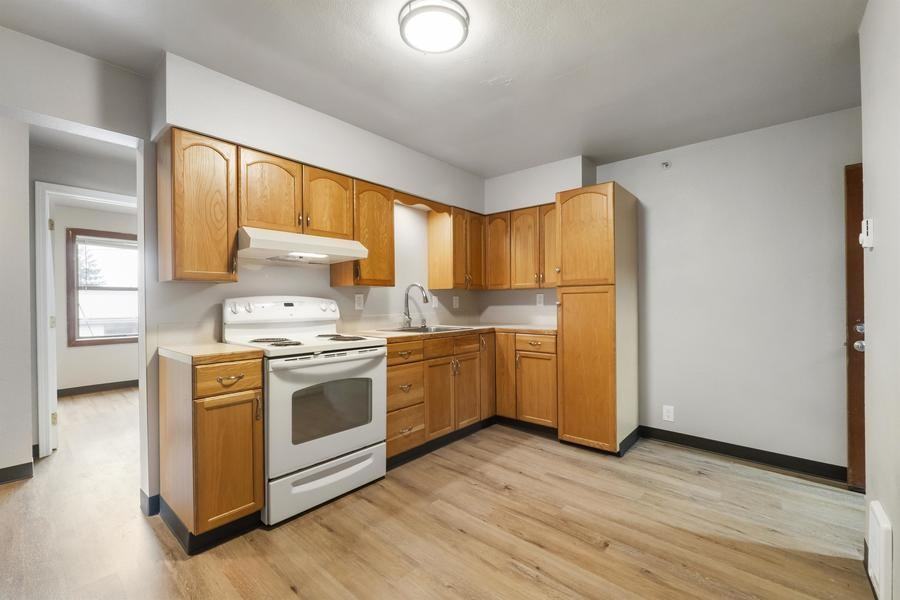 403 1/2 Garfield St S #19 - Photo 2 of 49