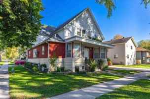 featured image of 1221 10th Ave N #9