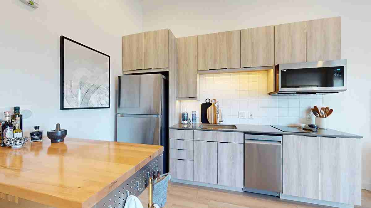 Iota Fox Station - Photo 3 of 50