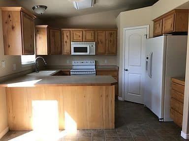 1318 Ashley Dr #1 - Photo 3 of 14
