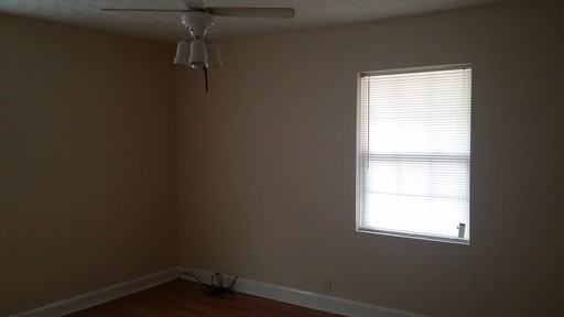 519 Willow St - Photo 3 of 9