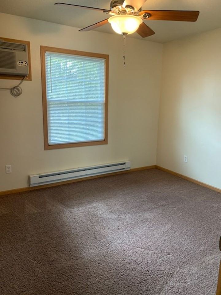Cozy 1 Bedroom Available Now! - Photo 7 of 27