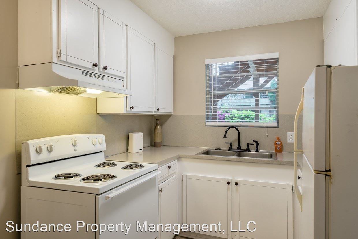 108 Weathers Court - Photo 3 of 15