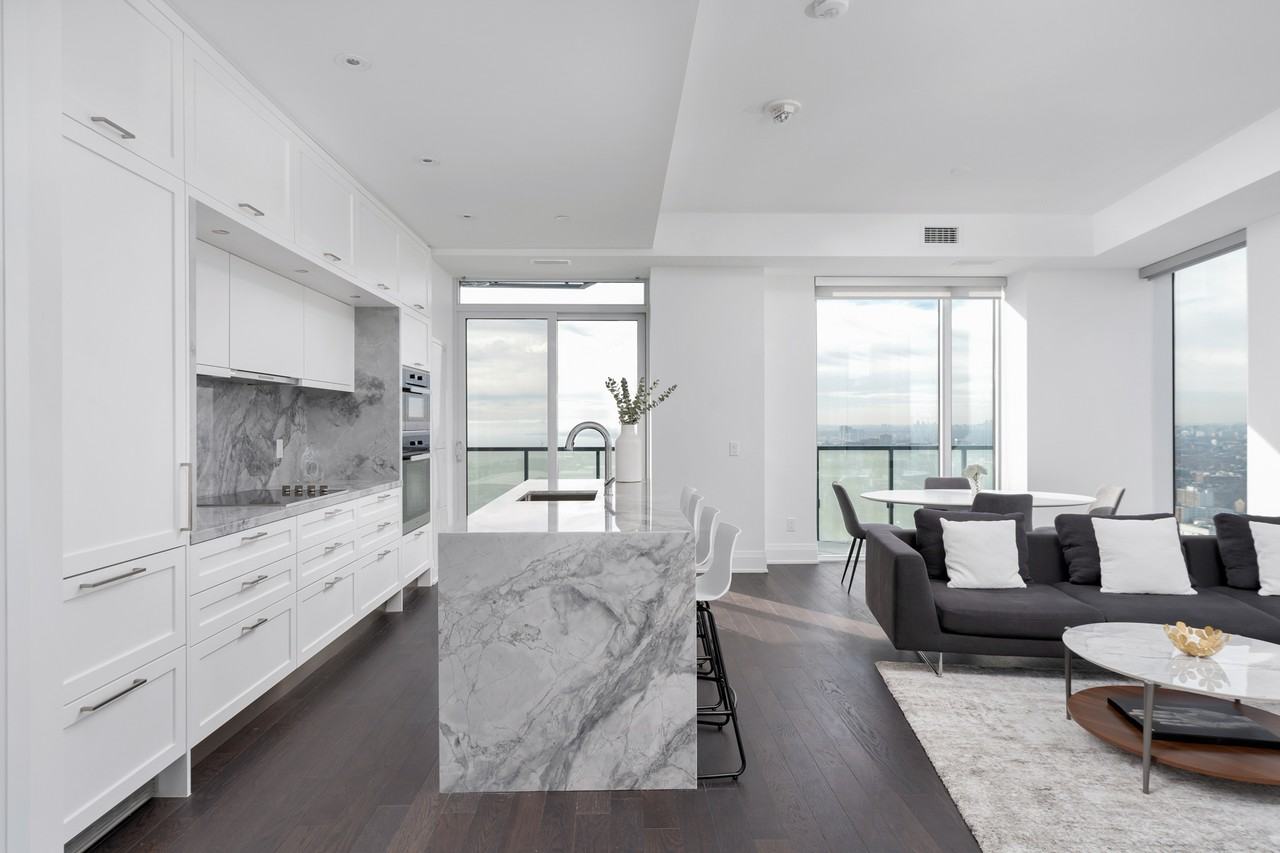 470 Front Street West #3605