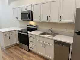 featured image of 2803 W Superior St