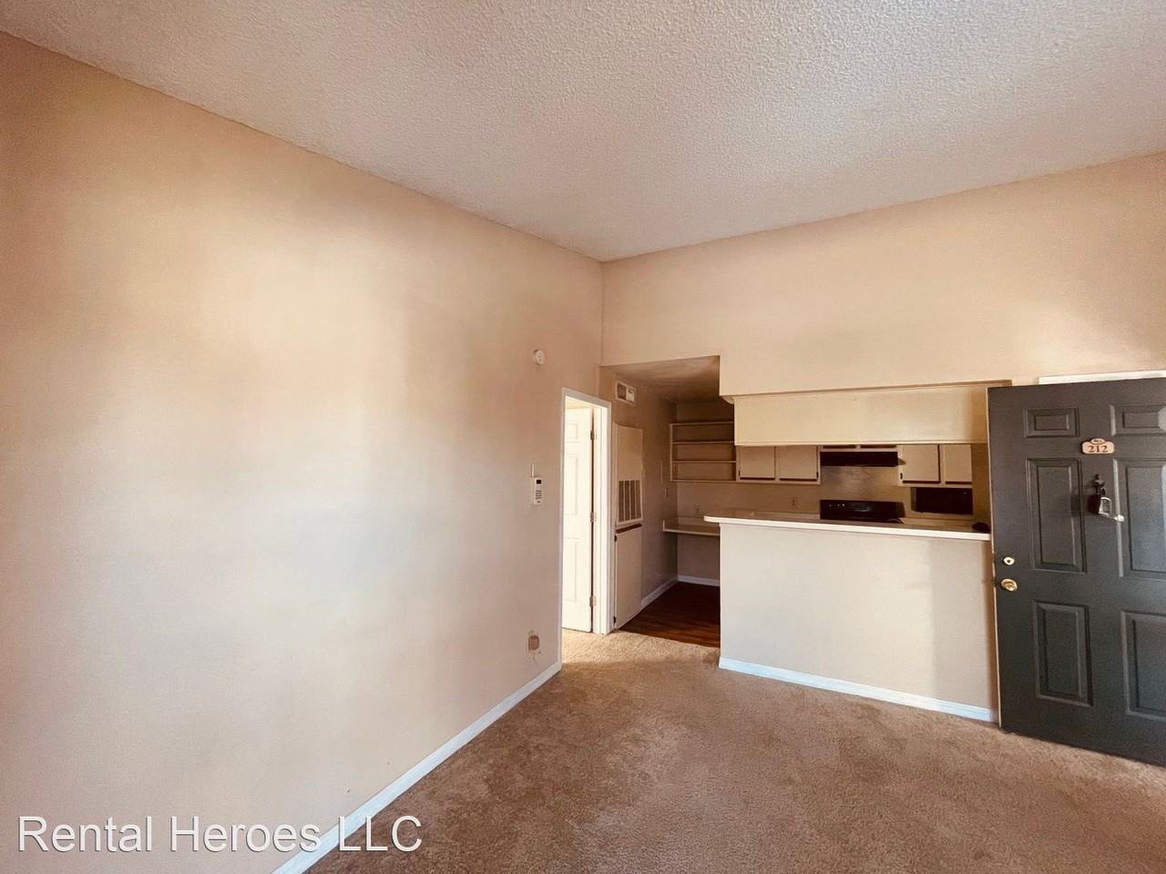 4350 Perkinshire Ln - Photo 3 of 8