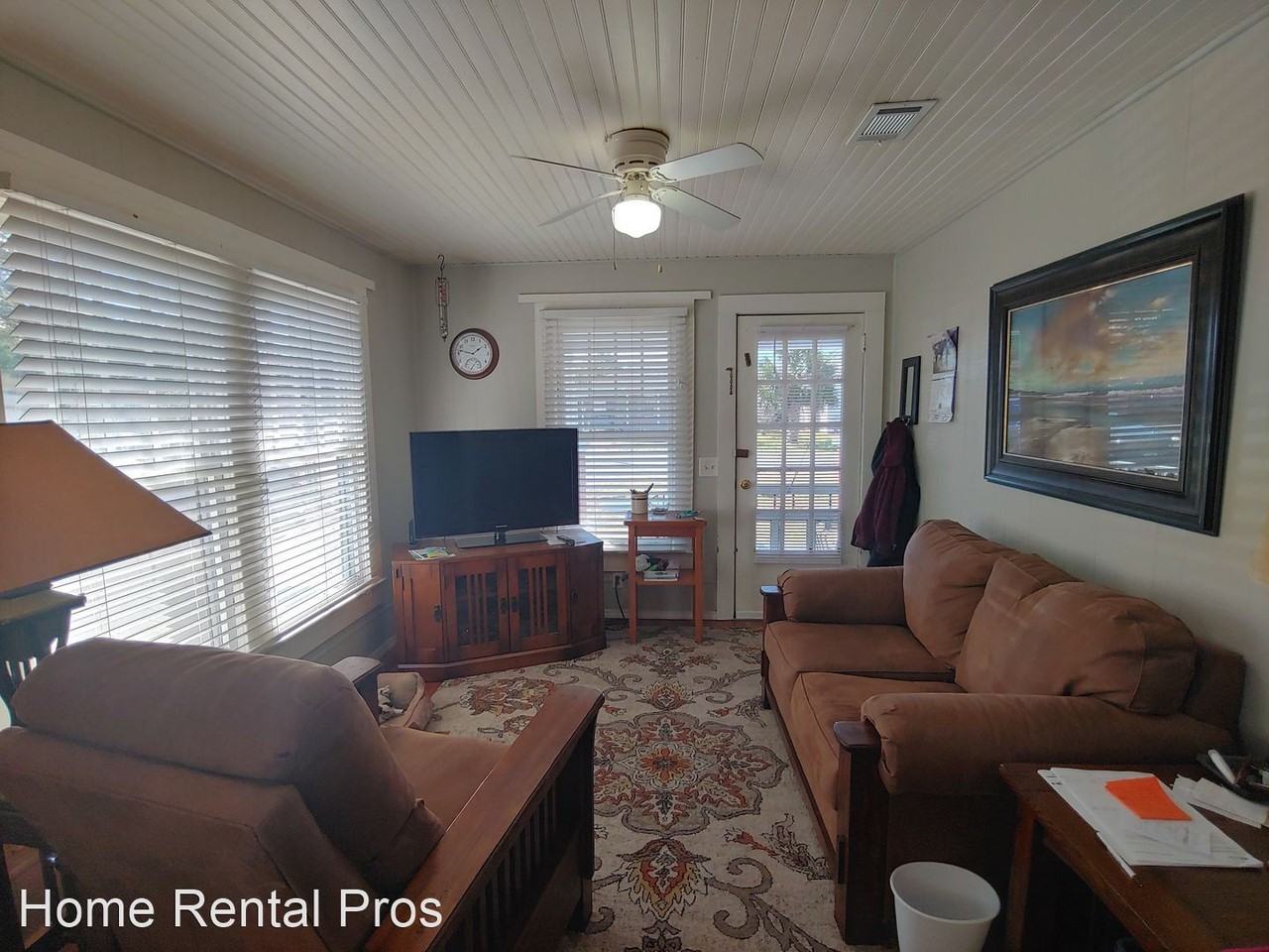 430 S 1st St - Photo 3 of 21