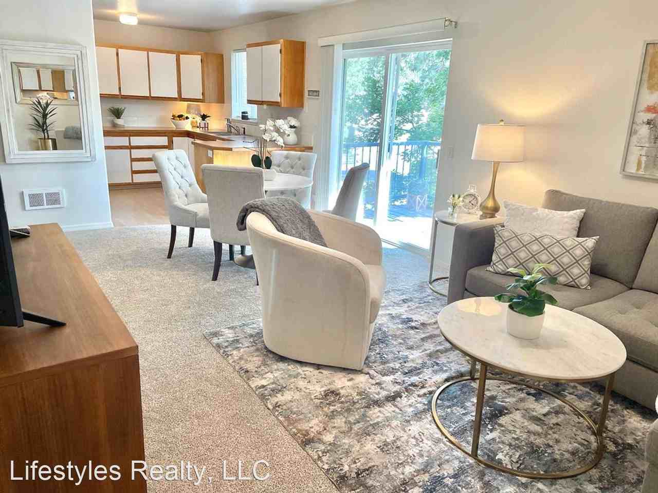 1550 NW Milwaukee Ave. - Photo 3 of 13