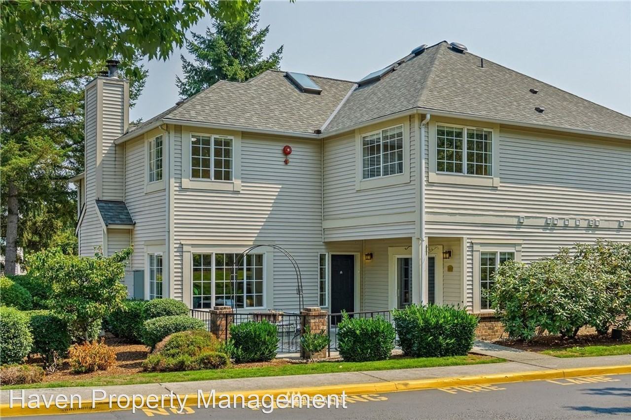 10909 Avondale Rd Ne