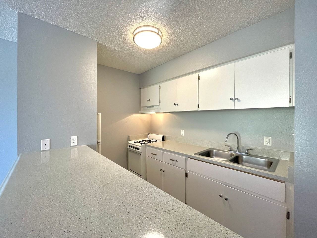 Cambridge Vista - Photo 3 of 19