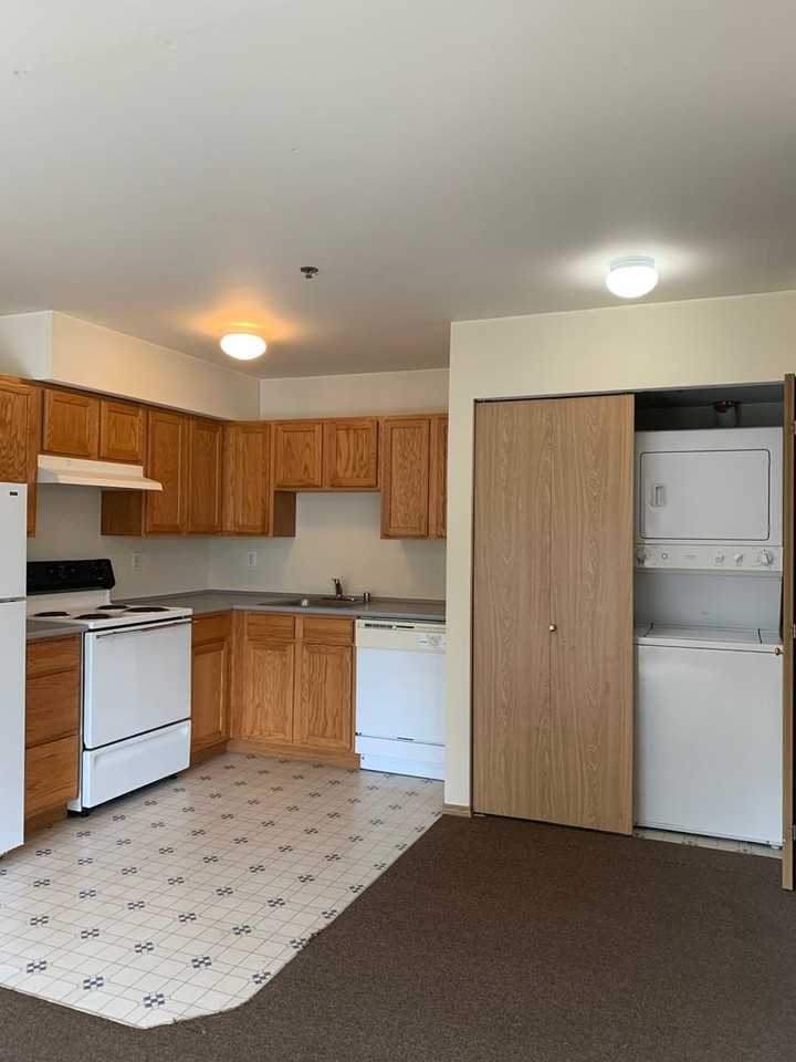 Alexandra Apartments - Photo 5 of 50