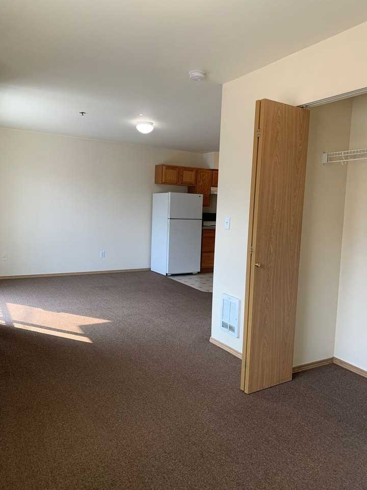 Alexandra Apartments - Photo 6 of 50