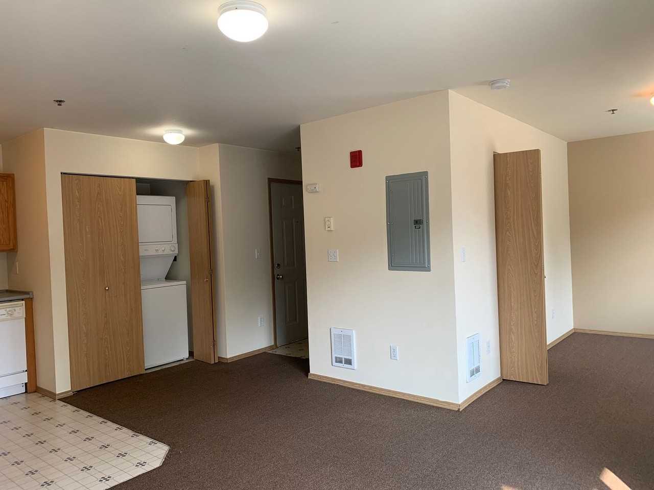 Alexandra Apartments - Photo 7 of 50