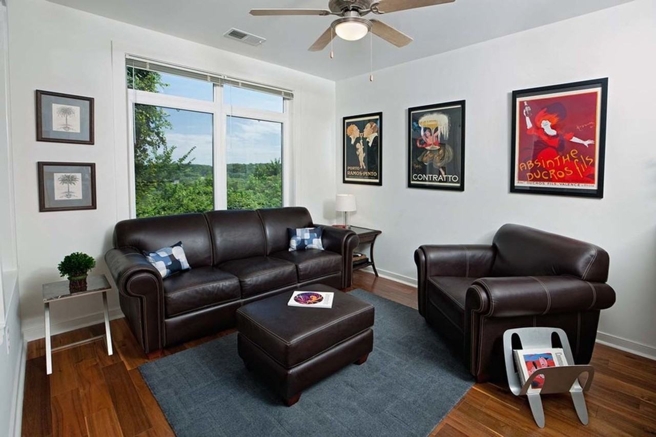 LOFTY APARTMENTS - Photo 4 of 36