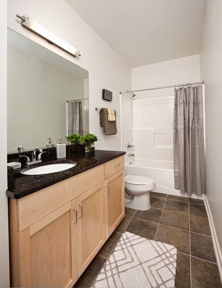 LOFTY APARTMENTS - Photo 6 of 36