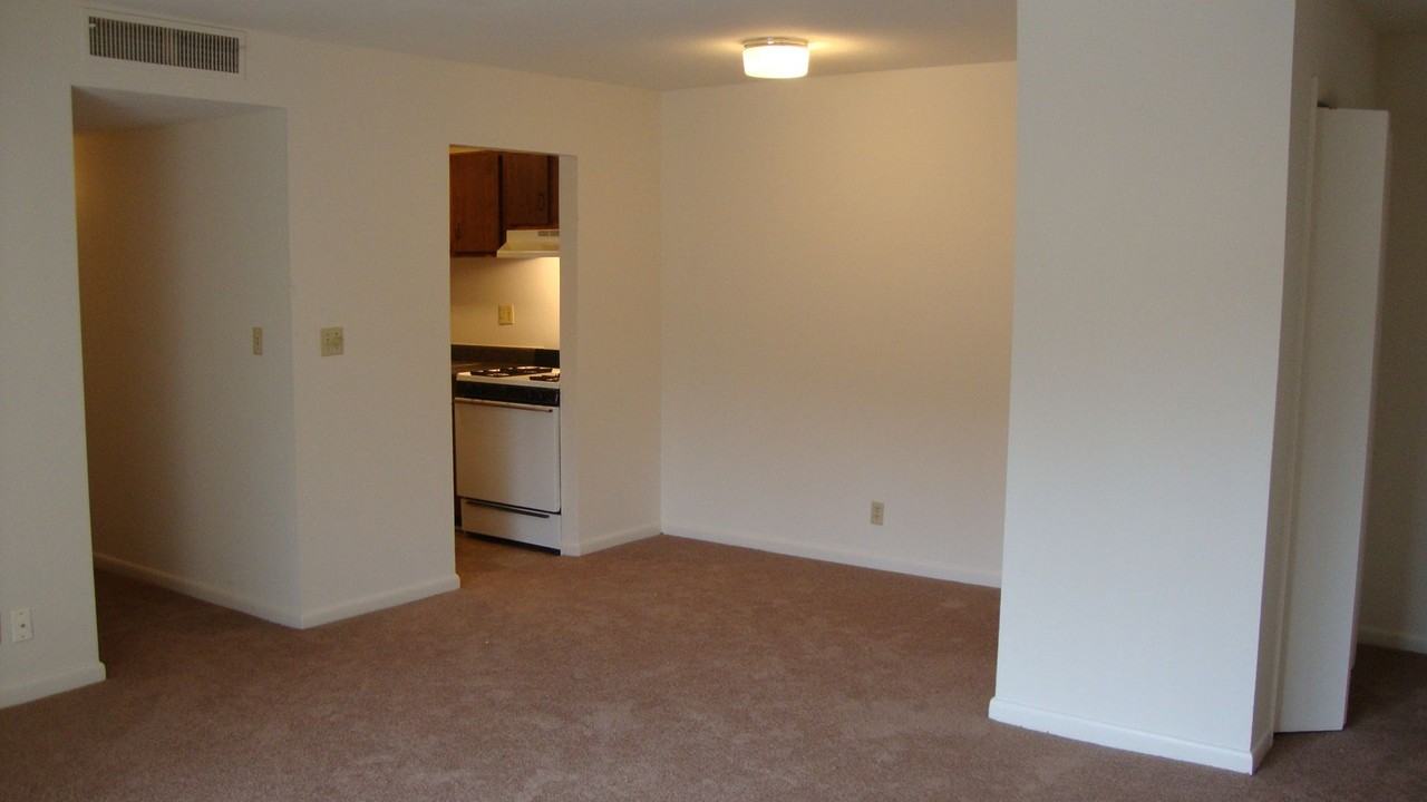 616 Washington - Photo 3 of 40