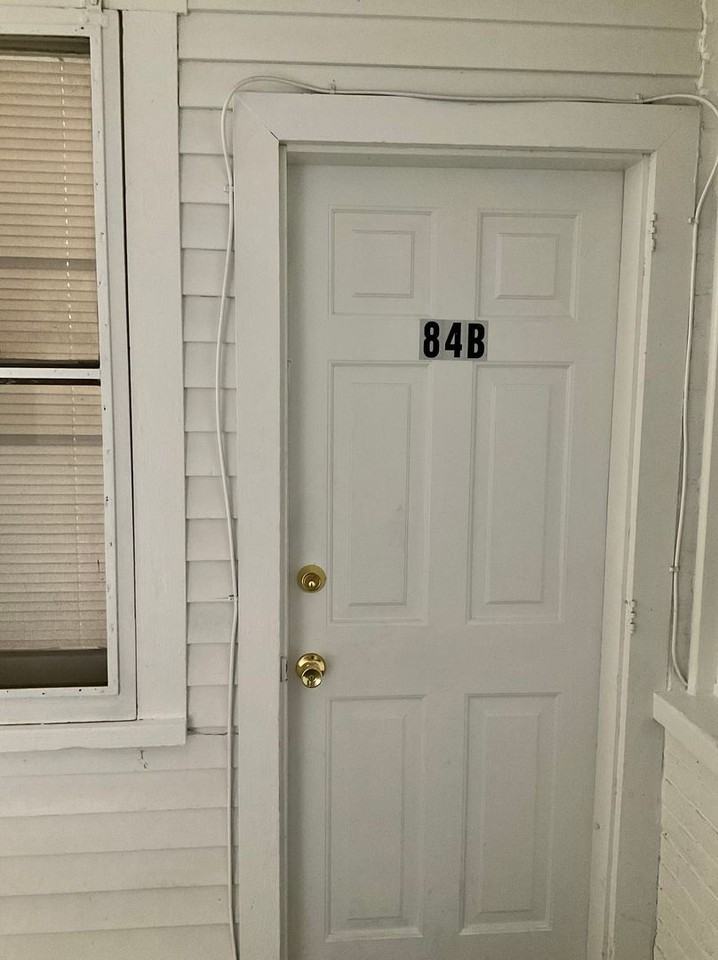 84 E. MAIN STREET & 84 SASSAFRAS ALLEY - Photo 2 of 11