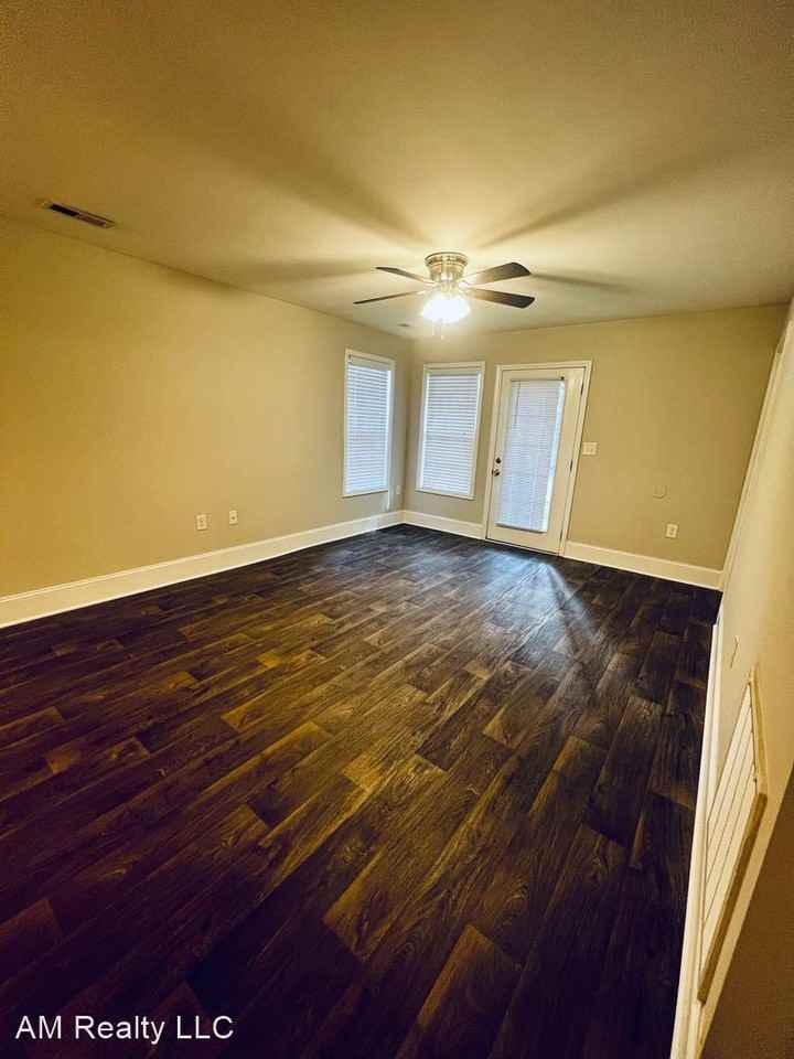 Professional Dr - Photo 3 of 7