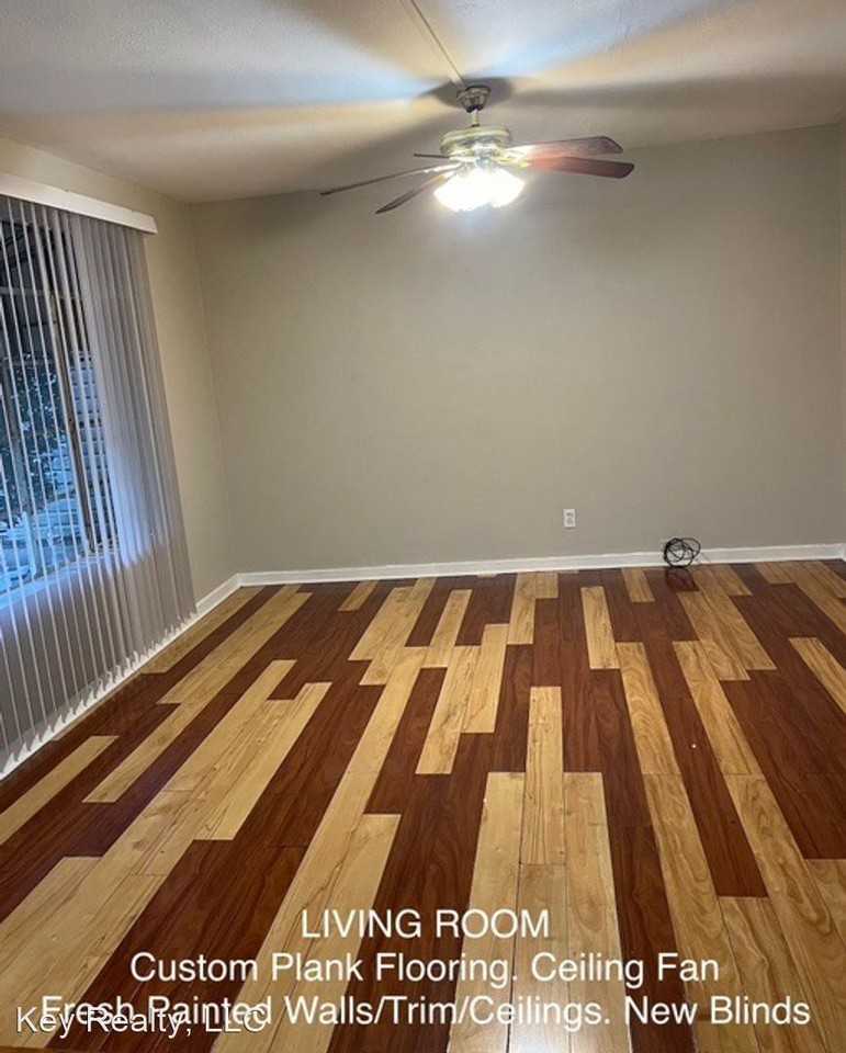 825 Bush Ave - Photo 2 of 8