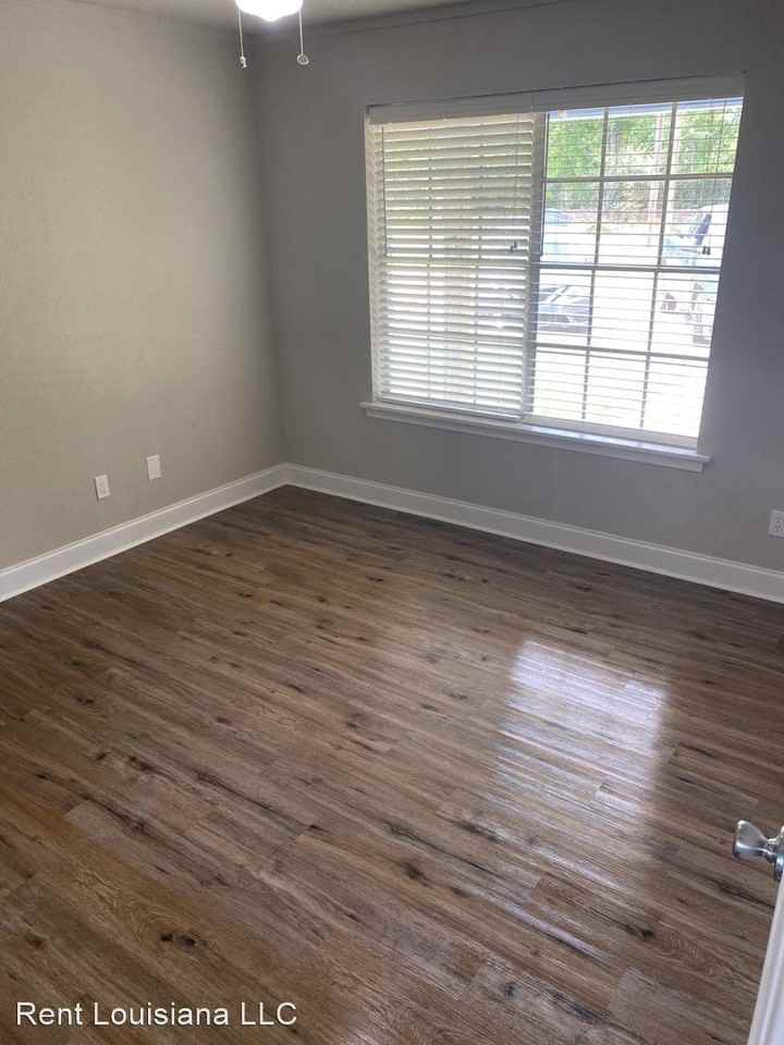 1681 Veterans Avenue - Photo 3 of 7