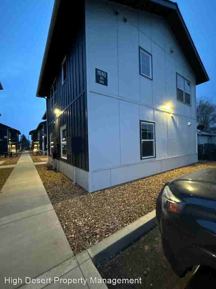 The Peak Apartments in SW Redmond - Photo 2 of 44