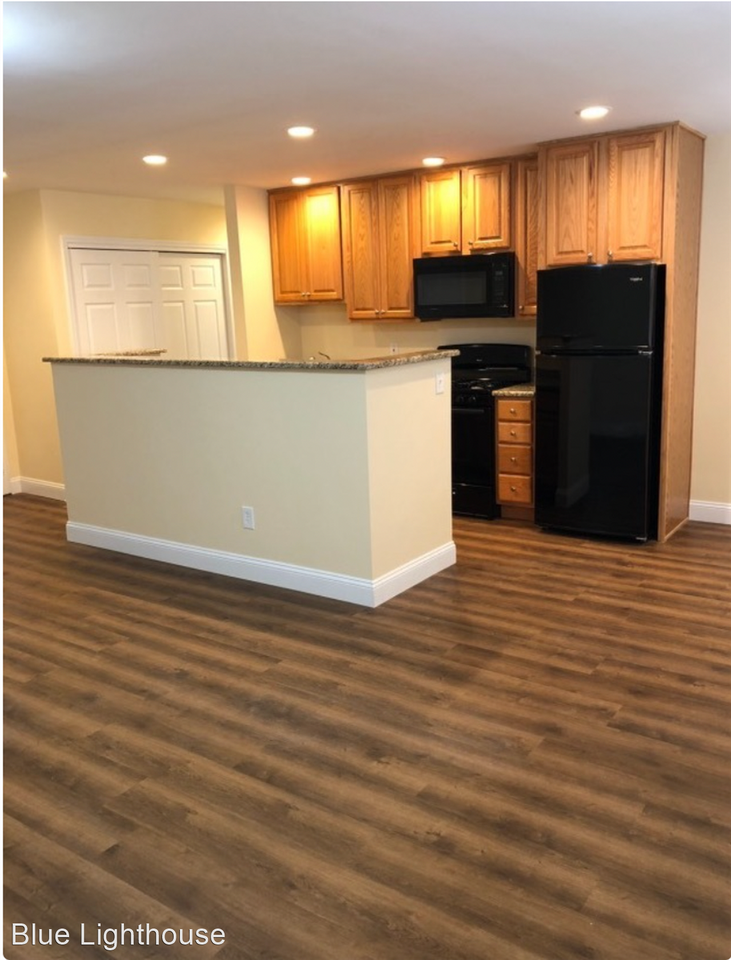434-436 Lincoln Ave - Photo 3 of 18