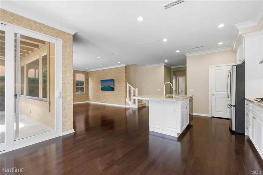 54 Cipresso - Photo 3 of 20