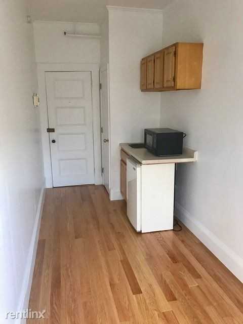 1063 Beacon St - Photo 3 of 6