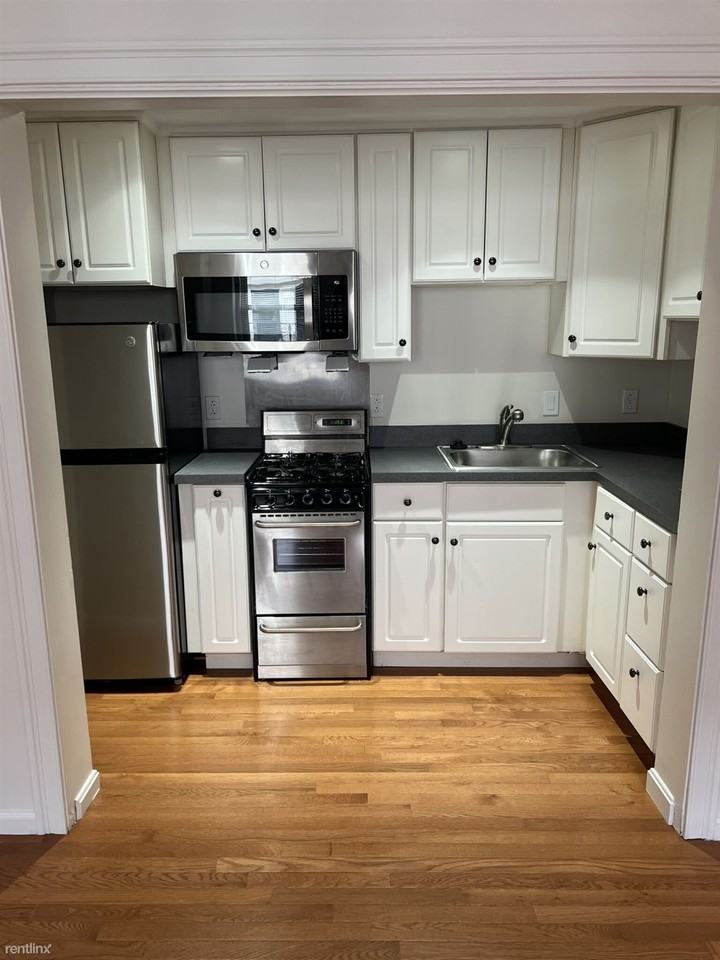 25 Edgerly Rd - Photo 3 of 6