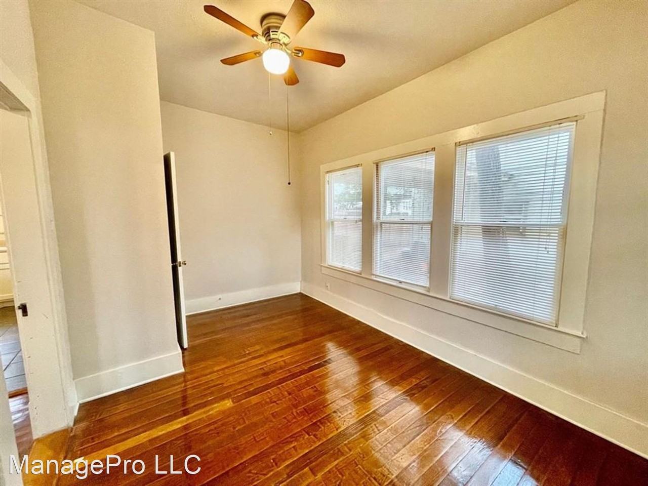 506 E 38th St - Photo 3 of 50