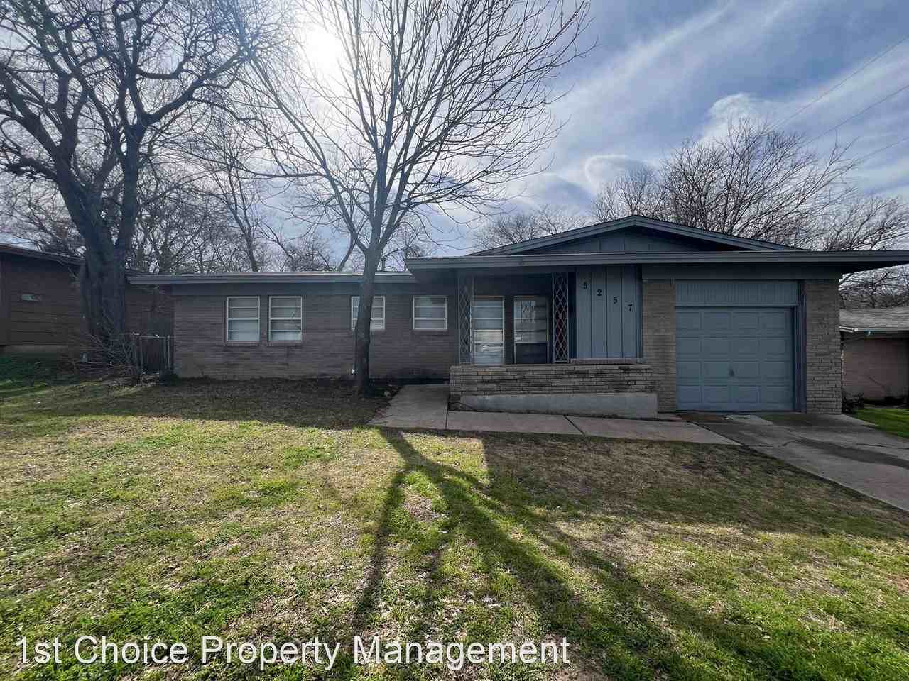 5257 Trail Lake Dr - Photo 2 of 33