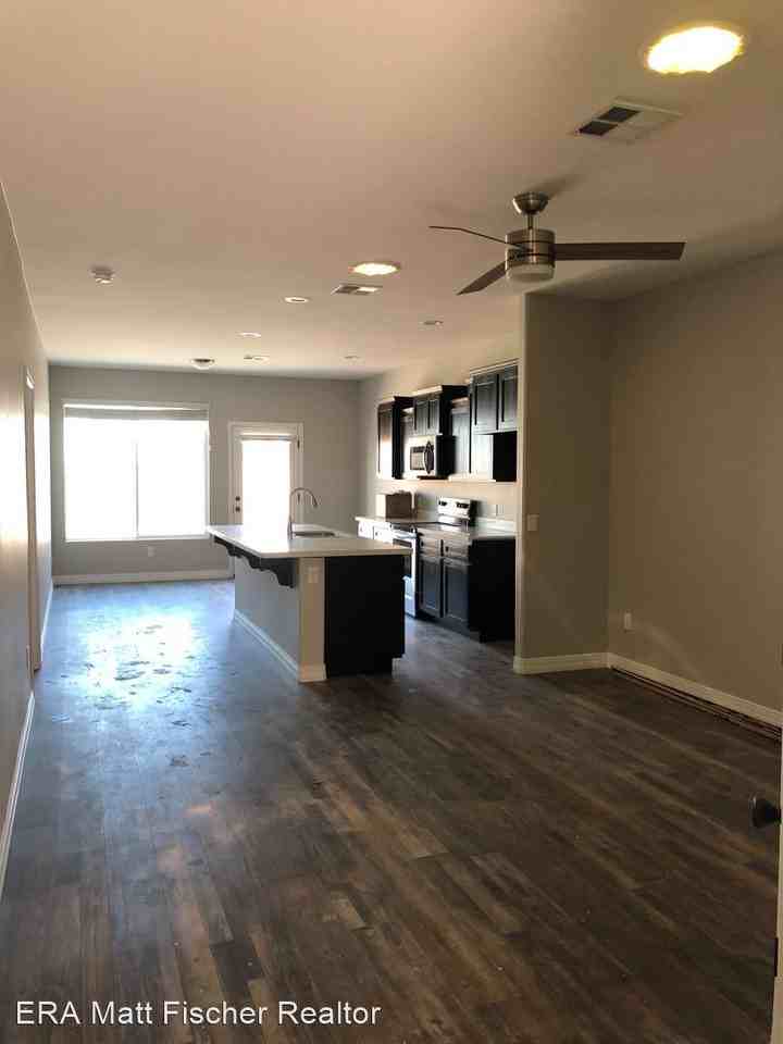 408 E Orchid St - Photo 2 of 7