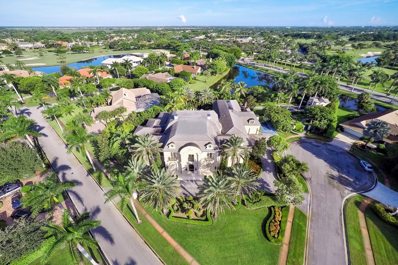 17791 Saxony Ct - Photo 2 of 42