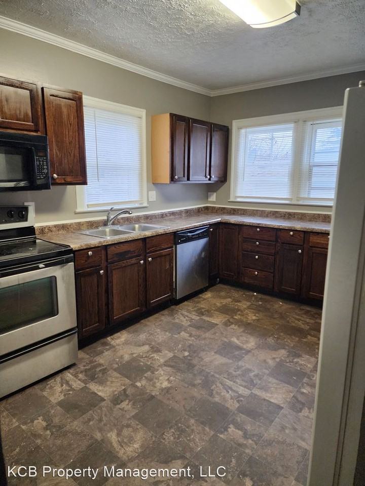 2 bedroom duplex - Photo 2 of 9