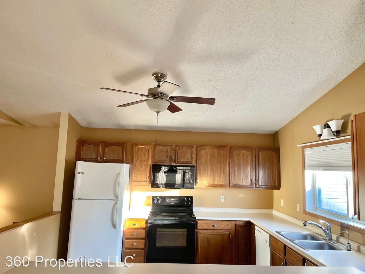 3134 35 1/2 Ave S - Photo 3 of 15