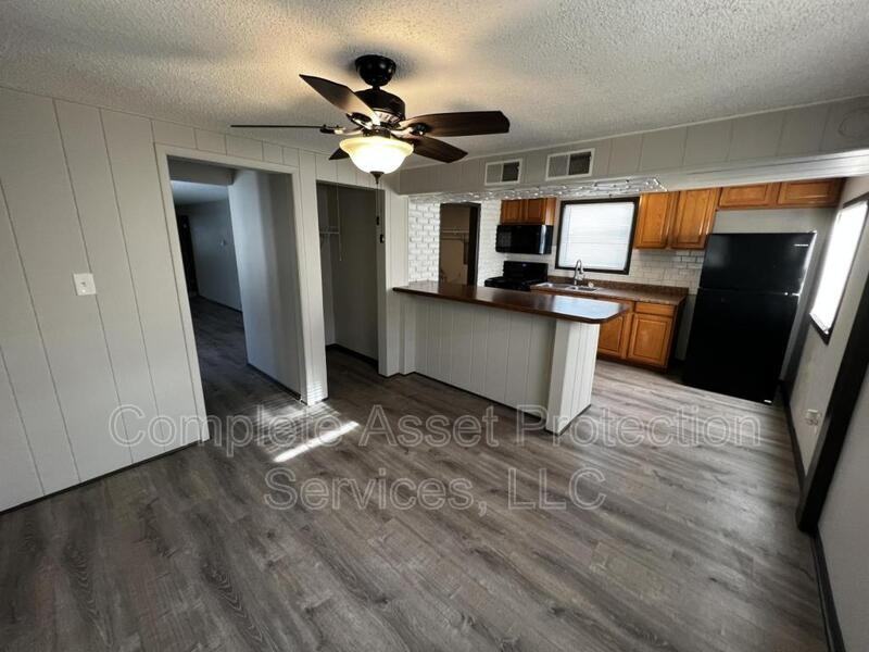 1509 Farrand Ave - Photo 3 of 13