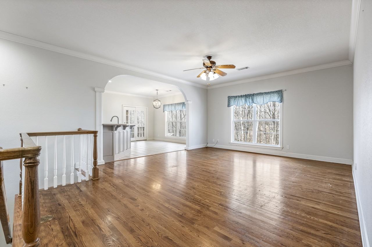 8693 Par Ln - Photo 3 of 31