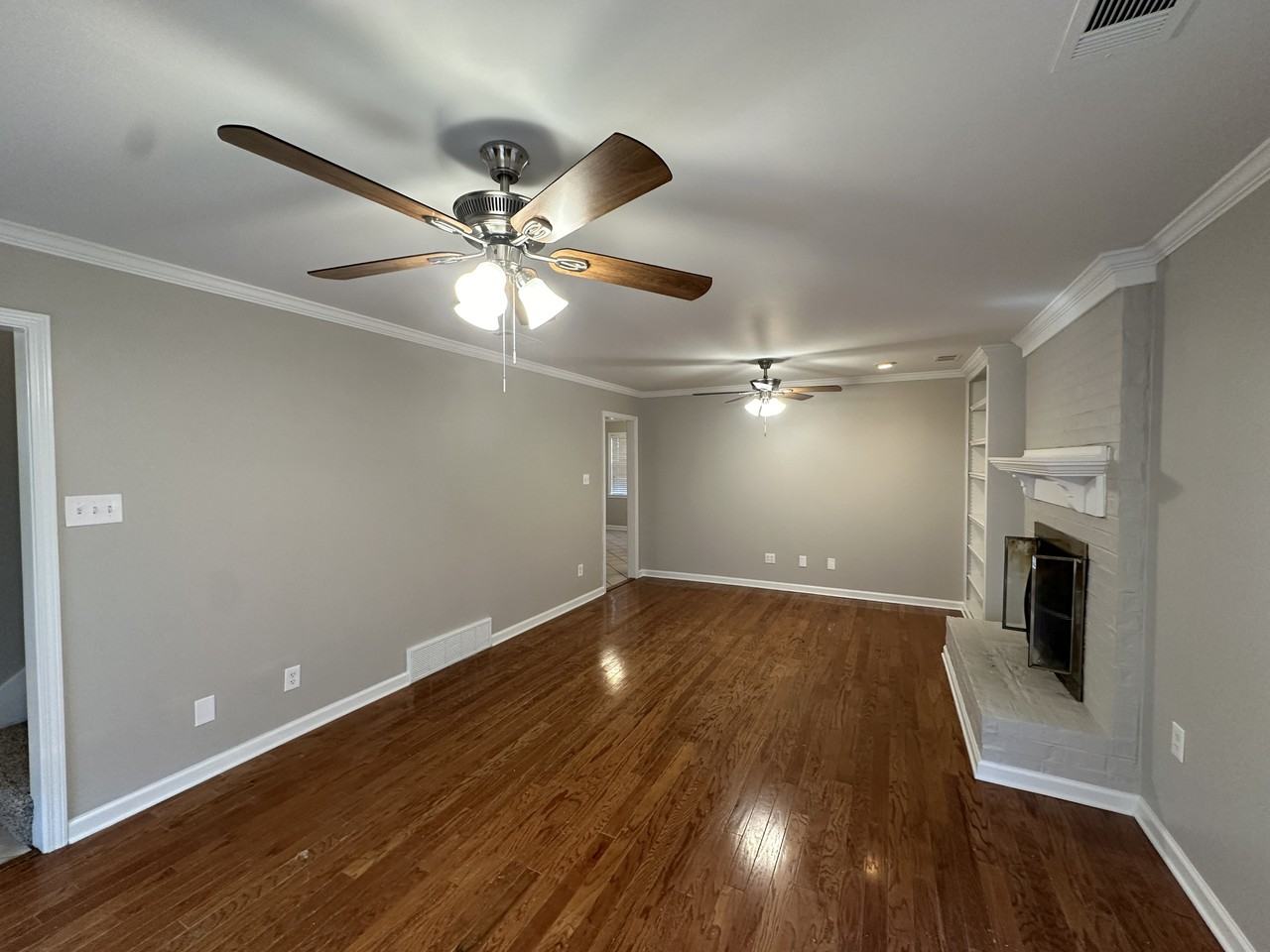 8254 Hardwood Cv - Photo 3 of 14