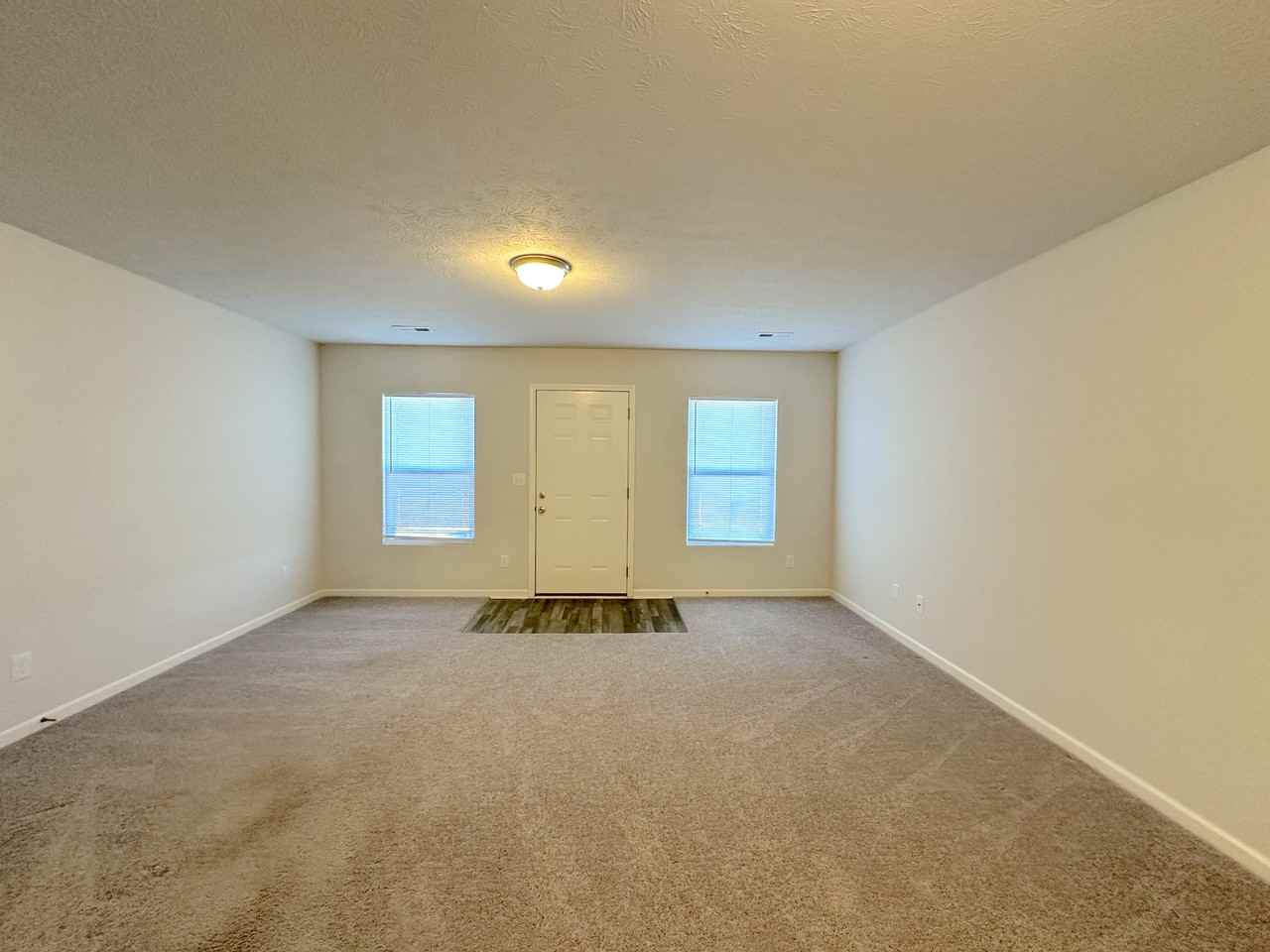 801 Hart Dr - Photo 2 of 20