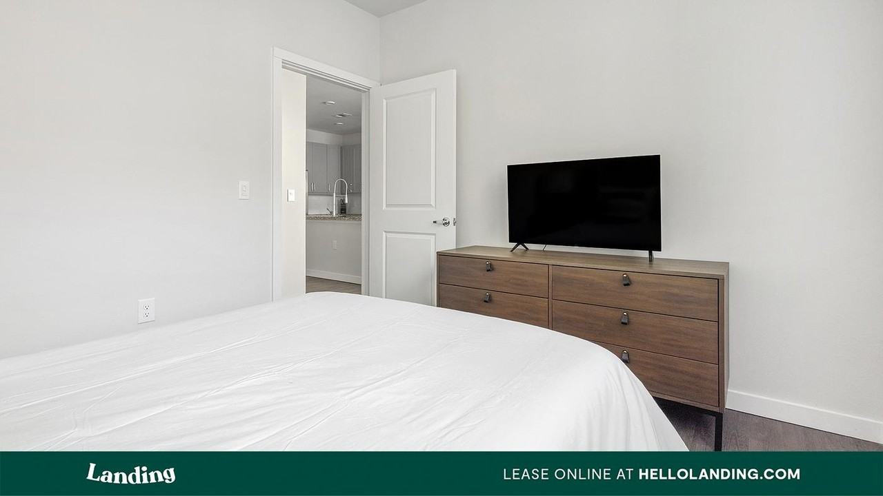 1148 Silber Rd - Photo 4 of 50